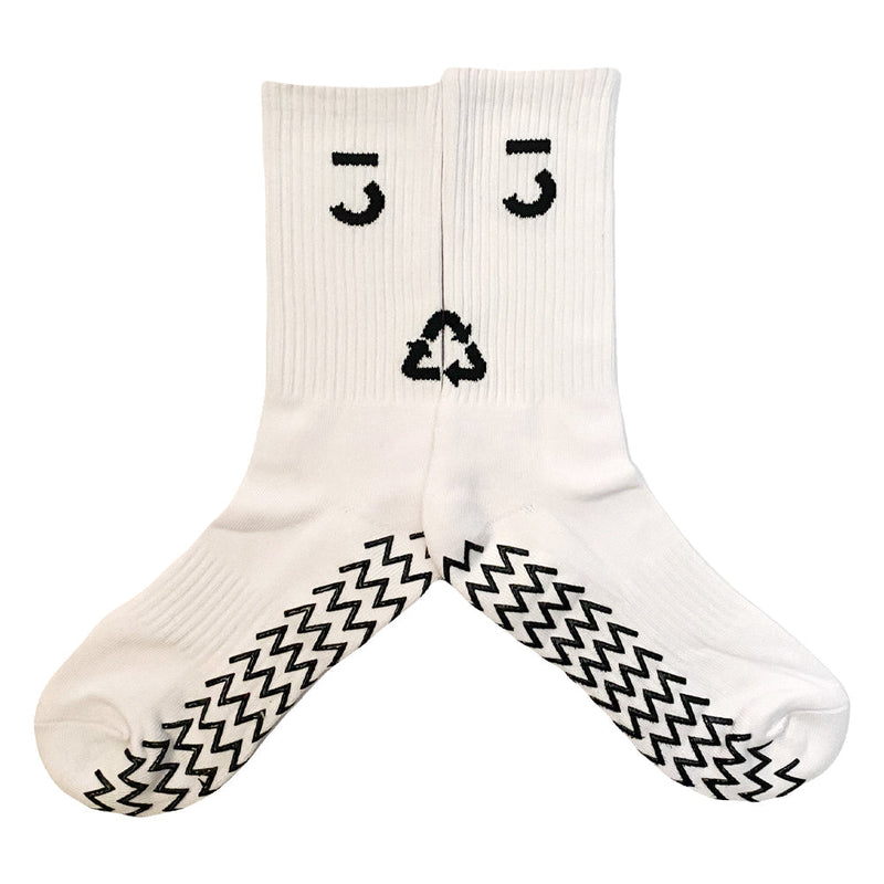 the-final-third-recycled-grip-socks-white-back